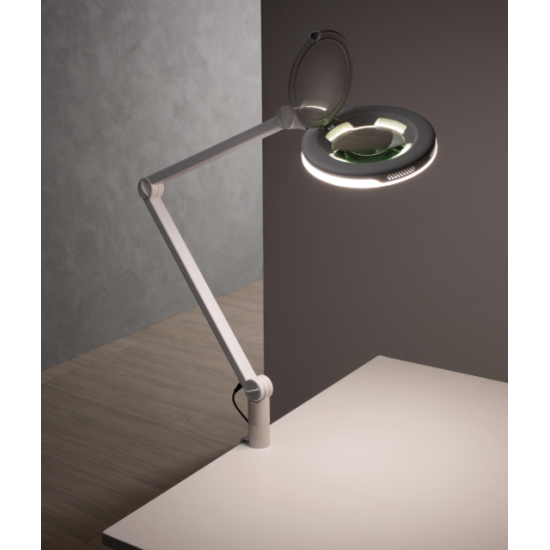 Lampes et trépieds
